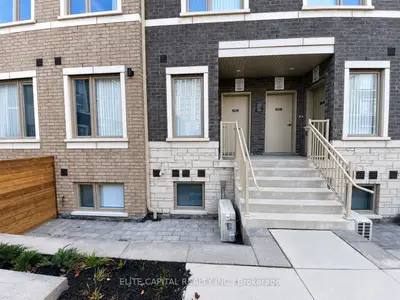 100 Honeycrisp Crescent Th 351, Vaughan, On L4k 0n7