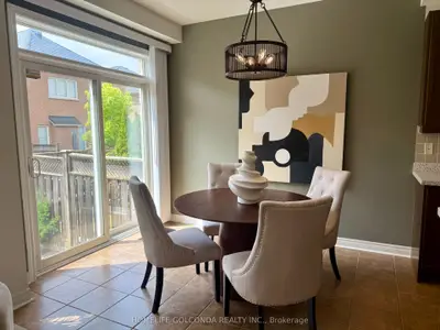 64 Pillar Rock Crescent, Markham, On L6c 3h4