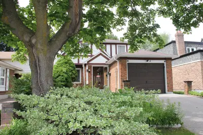 6 Aberfeldy Crescent, Markham, On L3t 4c2