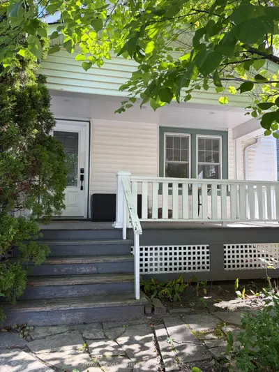 121 Wells Street, Aurora, On L4g 1t6