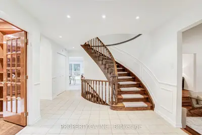 143 Cambridge Crescent, Richmond Hill, On L4c 6g1