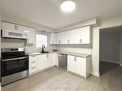 296 John Bowser Crescent, Newmarket, On L3y 7n8