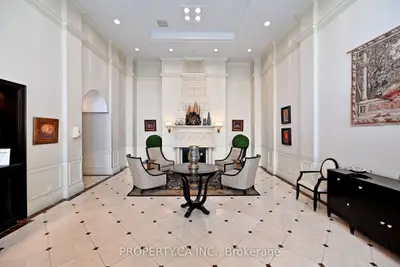 310 Red Maple Road 1013, Richmond Hill, On L4c 0t7