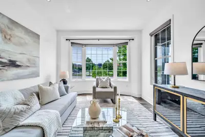 81 Bulmer Crescent, Newmarket, On L3x 3k1