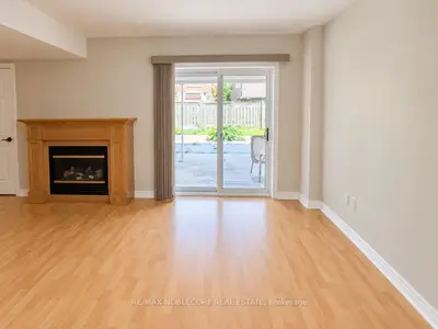 67 Macbride Crescent, Vaughan, On L6a 3r3