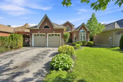 15 Ivygreen Road, Georgina, On L4p 4b7