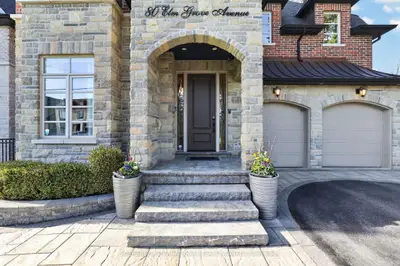 80 Elm Grove Avenue, Richmond Hill, On L4e 2w7