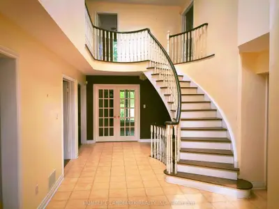 20 Wilfred Court, Richmond Hill, On L4c 8p8
