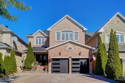 371 Redstone Road, Richmond Hill, On L4s 2v7