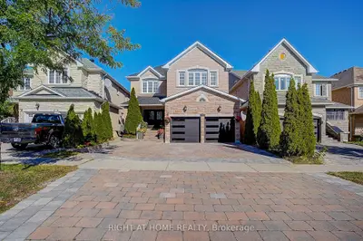 371 Redstone Road, Richmond Hill, On L4s 2v7