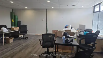 35 West Pearce Street Unit 10, Richmond Hill, On L4b 1e3