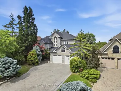 56 Cipriano Court, Vaughan, On L4h 1k6