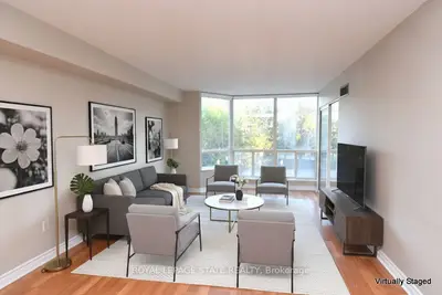 175 Cedar Avenue 215, Richmond Hill, On L4c 9v3
