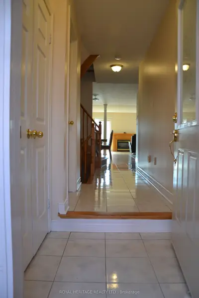 15 Boxhill Road, Markham, On L3s 4r1