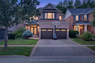 106 Wood Rim Drive, Richmond Hill, On L4e 4m9
