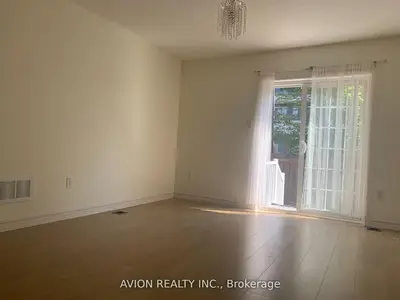 66 Eastern Skies Way, Markham, On L3p 3j3