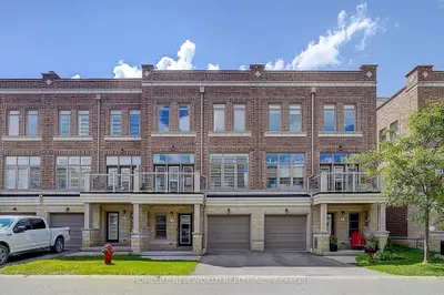 38 Arborea Lane, Whitchurch-stouffville, On L4a 1x1