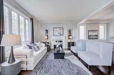 48 Robert Wilson Crescent, Georgina, On L4p 0g9
