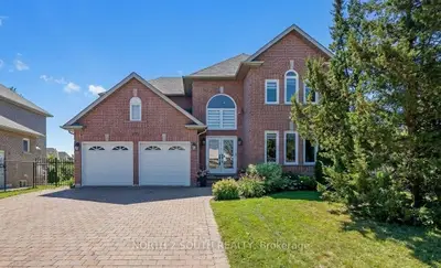 372 Crofters Road, Vaughan, On L4l 8y3