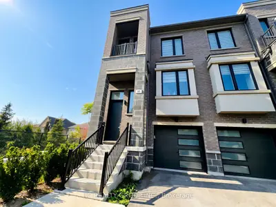 85 Rattenbury Road, Vaughan, On L6a 5c6