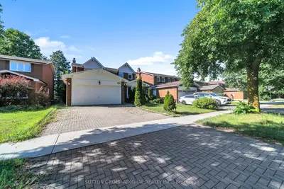 37 Gretman Crescent, Markham, On L3t 5l9