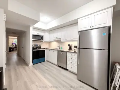58 Elizabeth Street S 2203, Richmond Hill, On L4c 5w2