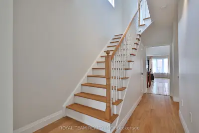 12 Spring Arbour Road, Vaughan, On L4j 0b7