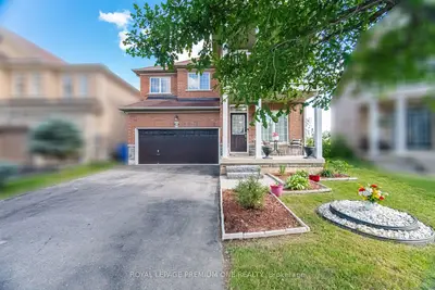 62 Lost Pond Crescent, Whitchurch-stouffville, On L4a 0r4