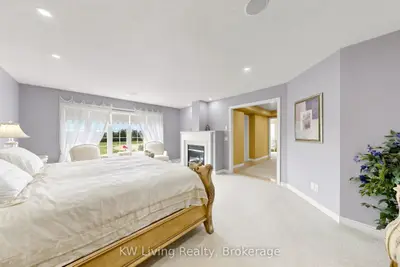 20 Ormsby Court, Richmond Hill, On L4b 4p8