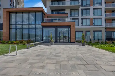 6 David Eyer Road 713, Richmond Hill, On L4s 0n5