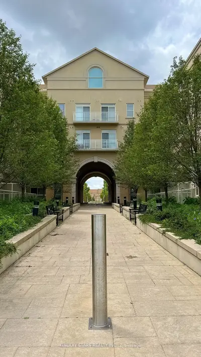 28 Prince Regent Street 337, Markham, On L6c 0v5
