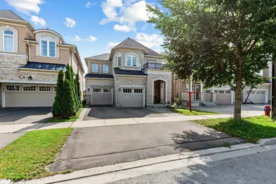 220 Degraaf Crescent, Aurora, On L4g 0x1