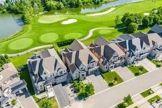 316 Touch Gold Crescent, Aurora, On L4g 3x5