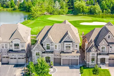 316 Touch Gold Crescent, Aurora, On L4g 3x5