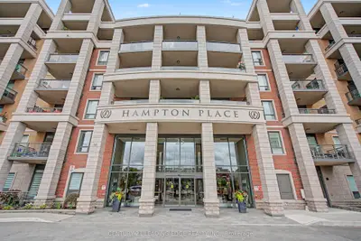25 Baker Hill Boulevard 312, Whitchurch-stouffville, On L4a 1p8