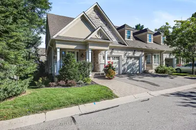353 Terry Carter Crescent 10, Newmarket, On L3y 9g2