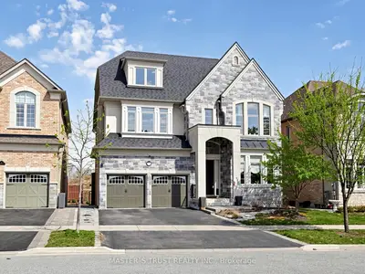 61 Grange Drive, Richmond Hill, On L4e 1e2