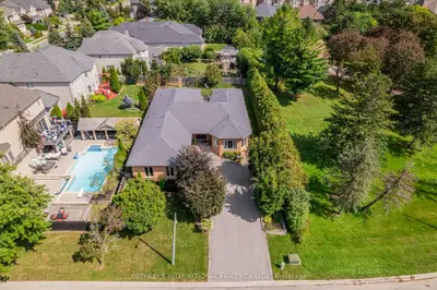 83 Burndean Court, Richmond Hill, On L4c 9w5