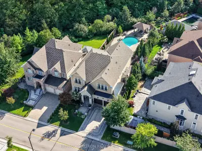 283 Lady Valentina Avenue, Vaughan, On L6a 4t2
