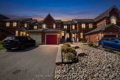 138 Primeau Drive, Aurora, On L4g 6z4