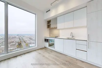 7890 Jane Street 4806, Vaughan, On L4k 0l1