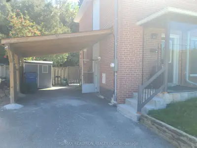 23 Glass Drive Lower Unit, Aurora, On L4g 2e5