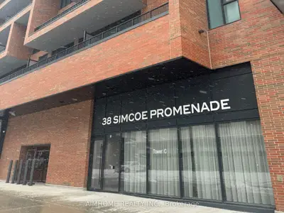 38 Simcoe Promenade 902, Markham, On L6g 0h7