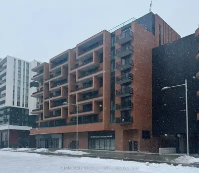 38 Simcoe Promenade 902, Markham, On L6g 0h7