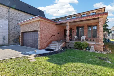 56 Birch Avenue, Richmond Hill, On L4c 6c6