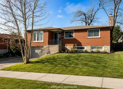 166 Collings Avenue, Bradford West Gwillimbury, On L3z 1w1