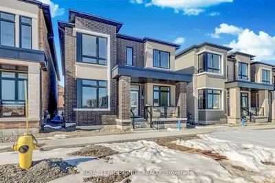 56 Rustle Woods Avenue, Markham, On L6b 0v2