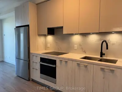 8 Water Walk Drive 2802, Markham, On L3r 6l4