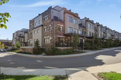 40 Baynes Way 9, Bradford West Gwillimbury, On L3z 4m4