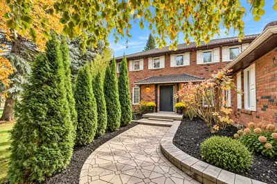 23 Hill Farm Road, King, On L0g 1n0